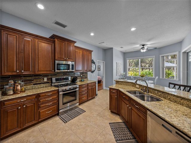 800 OSPREY LANDING DRIVE, Lakeland, FL 33813