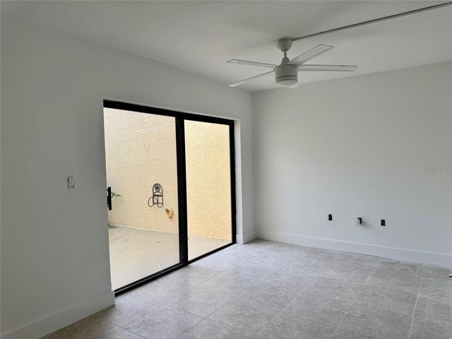 7550 SUNSHINE SKYWAY LANE S P12, St Petersburg, FL 33711