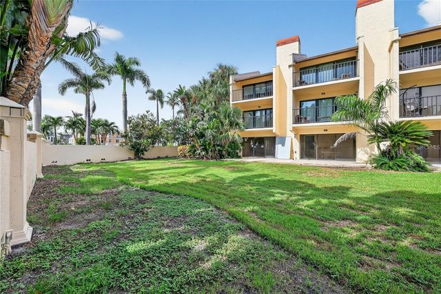 7550 SUNSHINE SKYWAY LANE S P12, St Petersburg, FL 33711