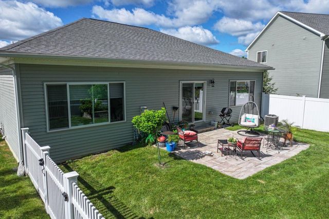 4153 Cedar Lane, Grand Blanc, MI 48439