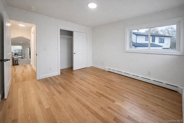 40 Arbour Street, West Islip, NY 11795