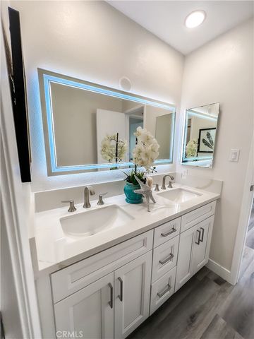 5959 E Naples Plaza 306, Long Beach, CA 90803