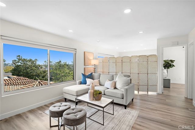 5959 E Naples Plaza 306, Long Beach, CA 90803