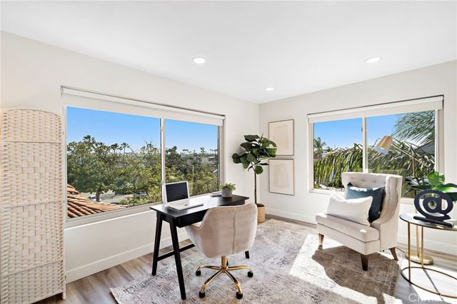 5959 E Naples Plaza 306, Long Beach, CA 90803