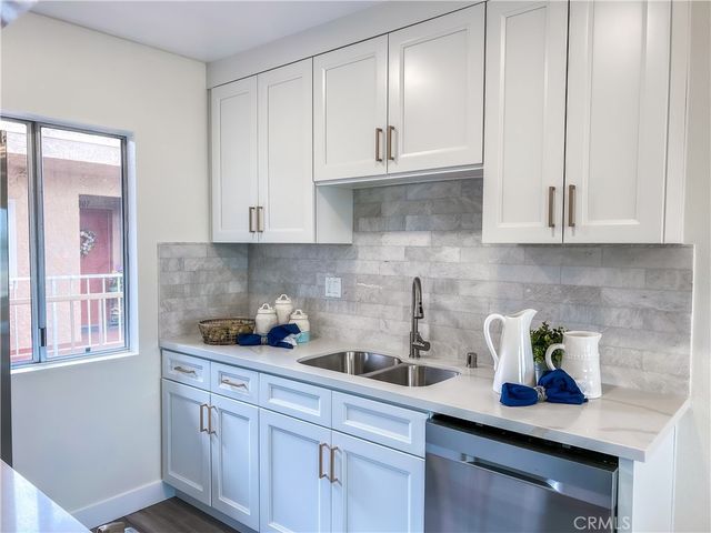 5959 E Naples Plaza 306, Long Beach, CA 90803