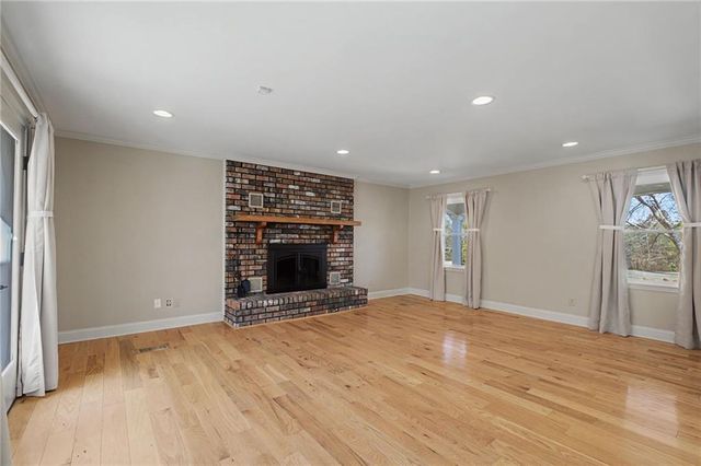 887 Big Springs Road SE, Calhoun, GA 30701