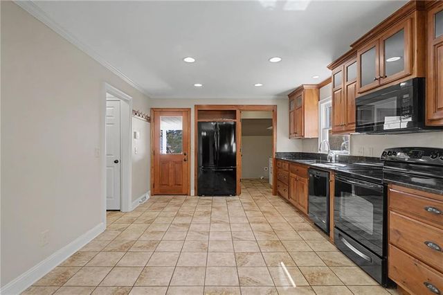 887 Big Springs Road SE, Calhoun, GA 30701