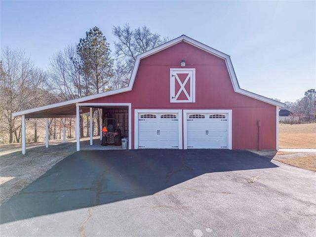 887 Big Springs Road SE, Calhoun, GA 30701