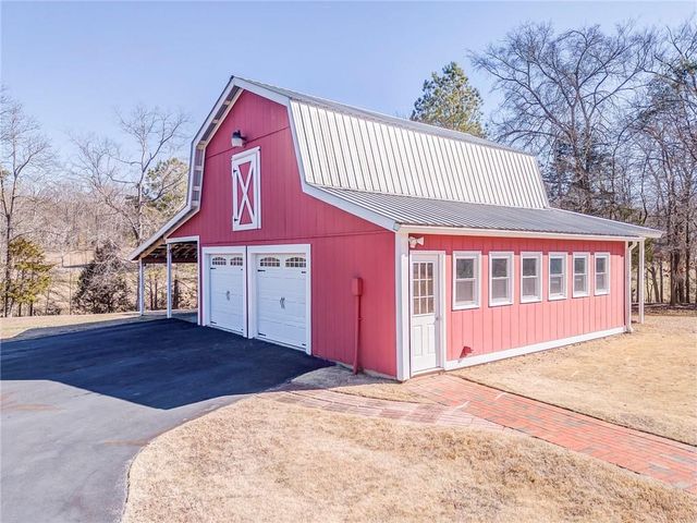 887 Big Springs Road SE, Calhoun, GA 30701