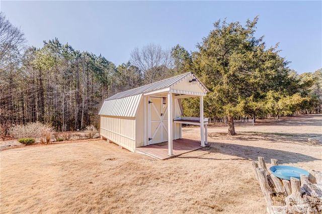 887 Big Springs Road SE, Calhoun, GA 30701