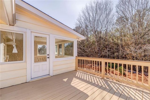 887 Big Springs Road SE, Calhoun, GA 30701