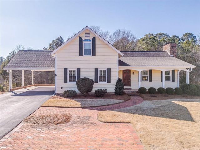 887 Big Springs Road SE, Calhoun, GA 30701