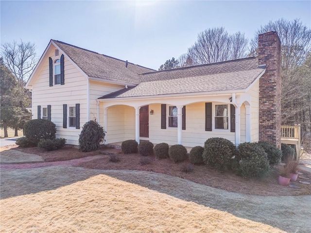 887 Big Springs Road SE, Calhoun, GA 30701