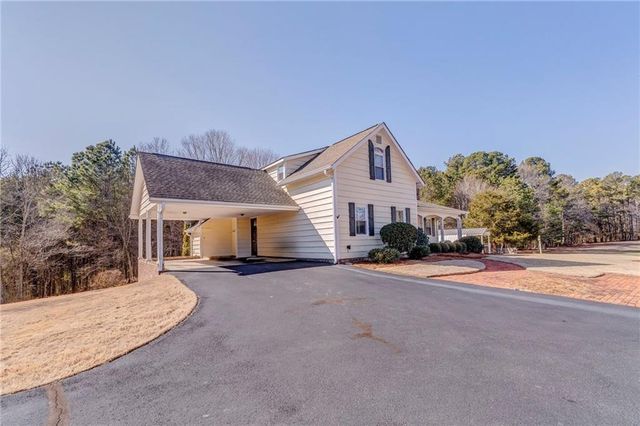 887 Big Springs Road SE, Calhoun, GA 30701