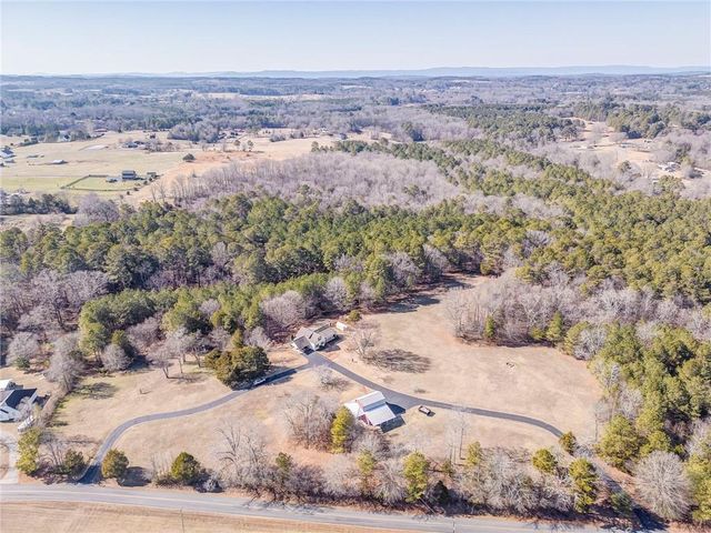 887 Big Springs Road SE, Calhoun, GA 30701