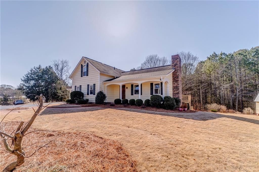 887 Big Springs Road SE, Calhoun, GA 30701