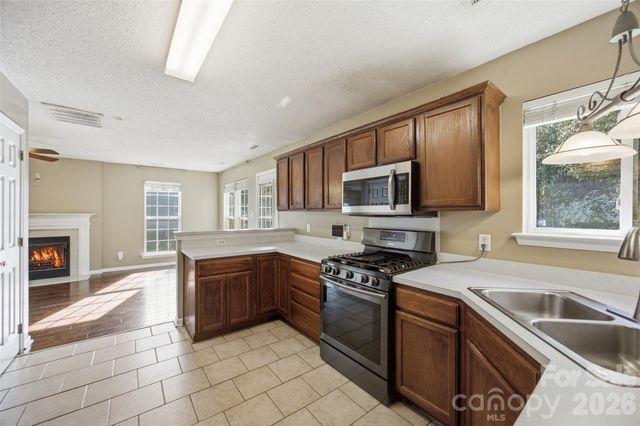 109 Clairwood Drive, Mount Holly, NC 28120