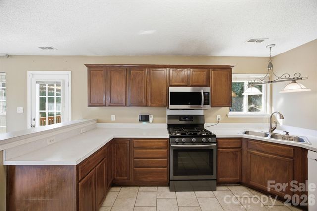 109 Clairwood Drive, Mount Holly, NC 28120