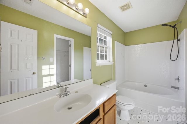 109 Clairwood Drive, Mount Holly, NC 28120