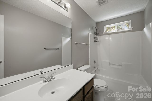 109 Clairwood Drive, Mount Holly, NC 28120