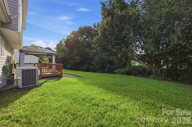 109 Clairwood Drive, Mount Holly, NC 28120