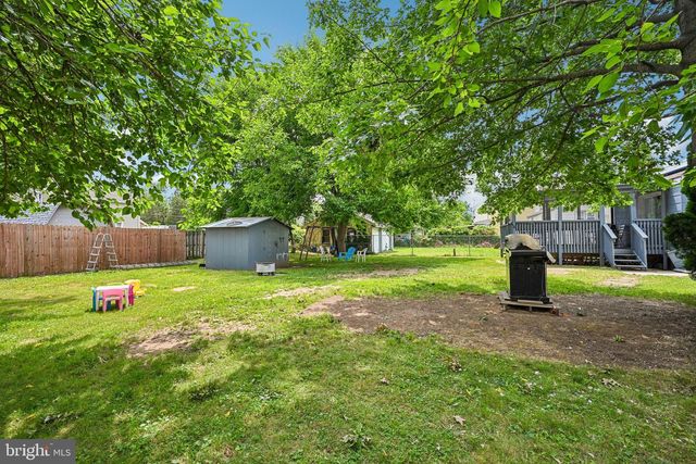 137 EDMUND ST, Hamilton, NJ 08610