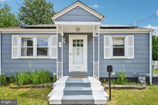 137 EDMUND ST, Hamilton, NJ 08610