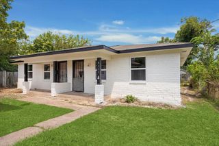 5111 Clover Street B, Houston, TX 77033