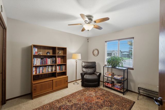 2917 N Rock Bridge Ct, Derby, KS 67037