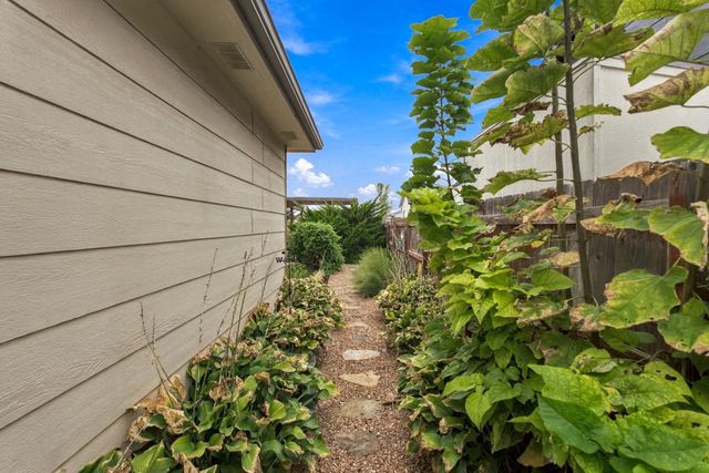 2917 N Rock Bridge Ct, Derby, KS 67037