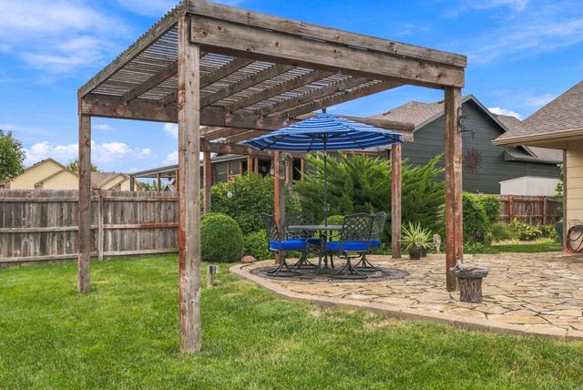 2917 N Rock Bridge Ct, Derby, KS 67037