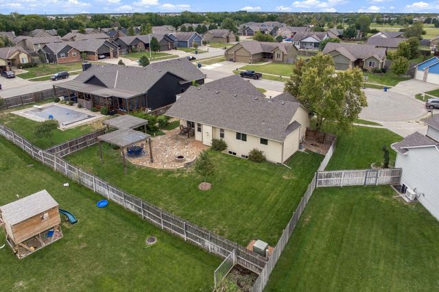 2917 N Rock Bridge Ct, Derby, KS 67037