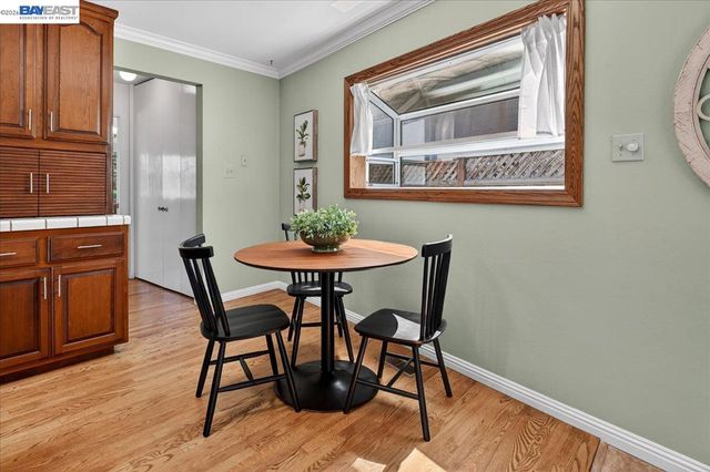 21723 Shadyspring Rd, Castro Valley, CA 94546