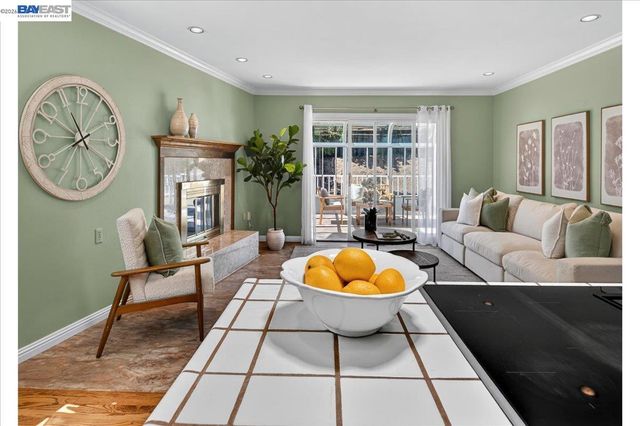21723 Shadyspring Rd, Castro Valley, CA 94546