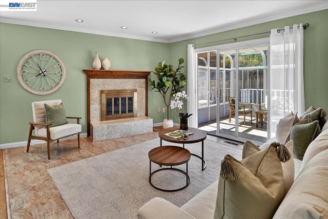 21723 Shadyspring Rd, Castro Valley, CA 94546