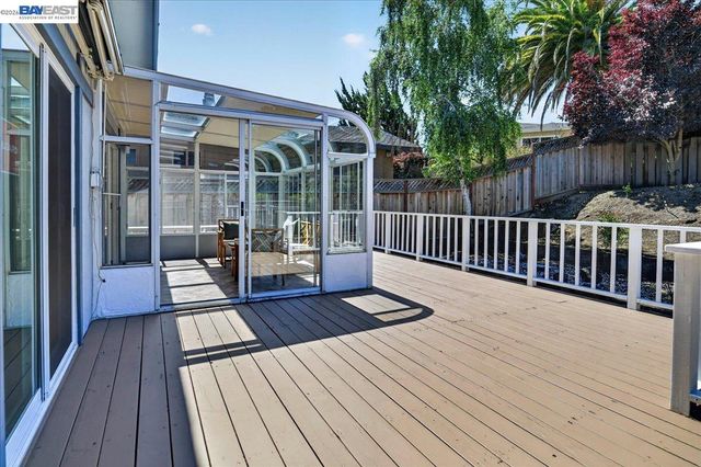21723 Shadyspring Rd, Castro Valley, CA 94546