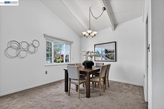 21723 Shadyspring Rd, Castro Valley, CA 94546