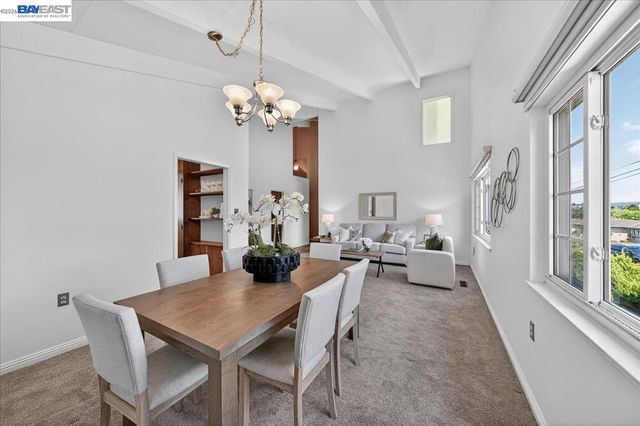 21723 Shadyspring Rd, Castro Valley, CA 94546