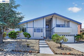 21723 Shadyspring Rd, Castro Valley, CA 94546