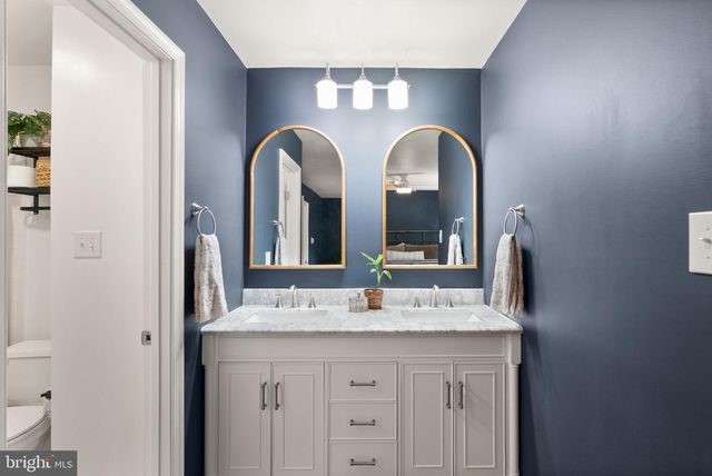 9607 LAKE BRADDOCK DR, Burke, VA 22015