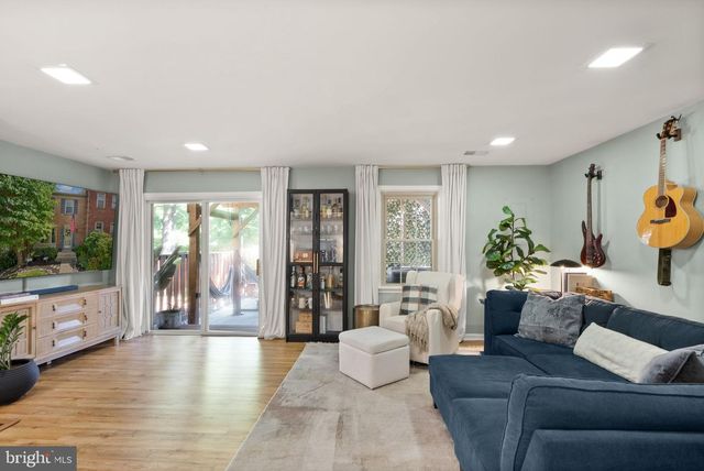 9607 LAKE BRADDOCK DR, Burke, VA 22015