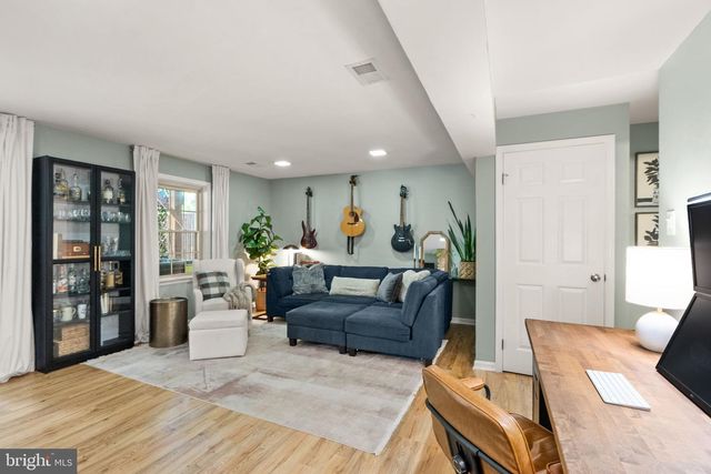 9607 LAKE BRADDOCK DR, Burke, VA 22015