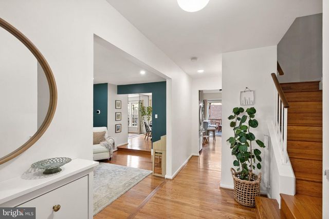 9607 LAKE BRADDOCK DR, Burke, VA 22015