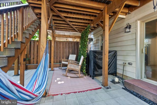 9607 LAKE BRADDOCK DR, Burke, VA 22015