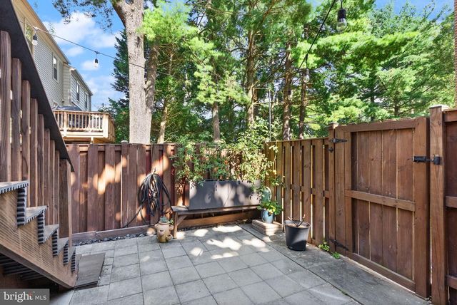 9607 LAKE BRADDOCK DR, Burke, VA 22015