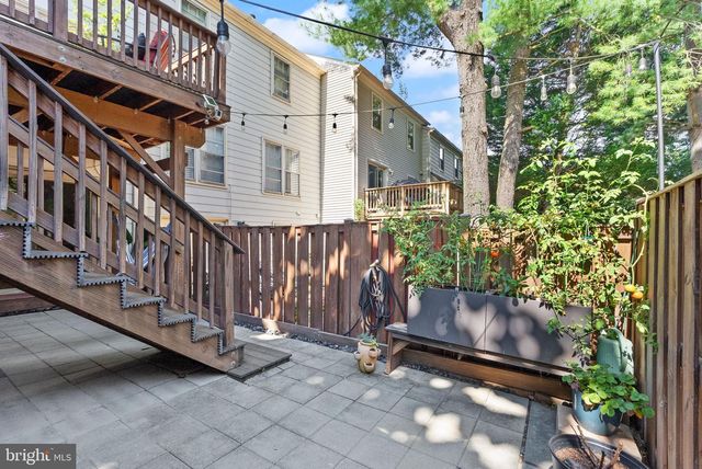 9607 LAKE BRADDOCK DR, Burke, VA 22015