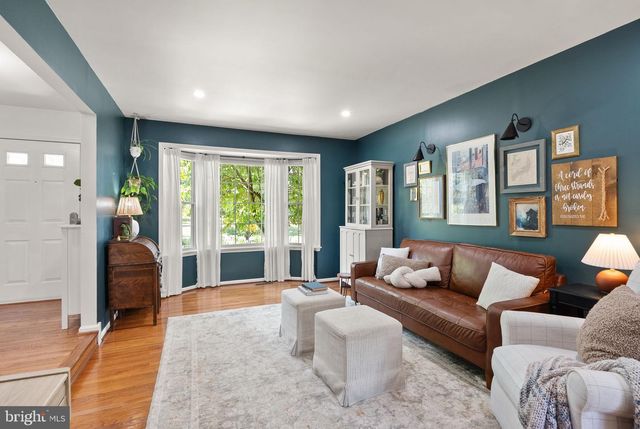 9607 LAKE BRADDOCK DR, Burke, VA 22015