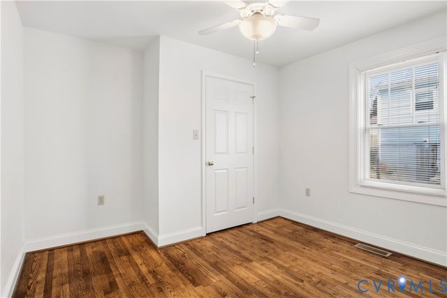 713 MONROE St, Farmville, VA 23901