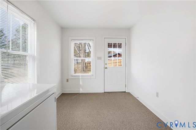 713 MONROE St, Farmville, VA 23901