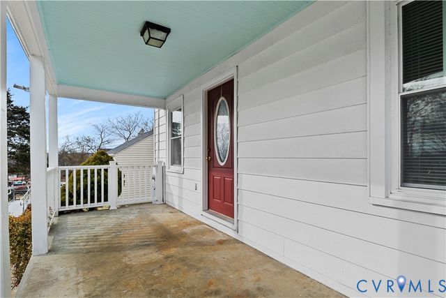 713 MONROE St, Farmville, VA 23901